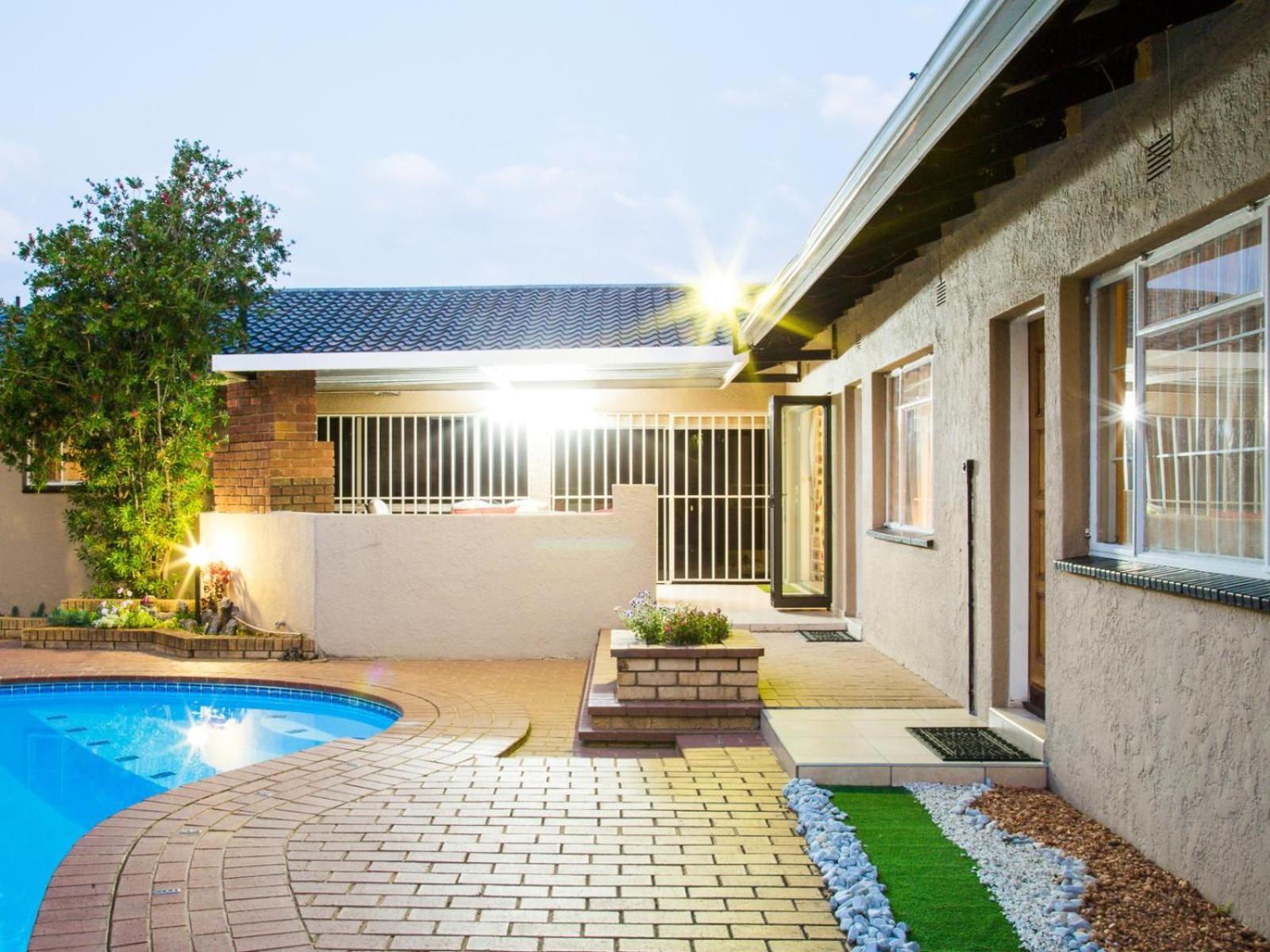 Sollunaa Guesthouse Sandton Dış mekan fotoğraf