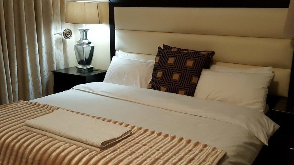 Sollunaa Guesthouse Sandton Dış mekan fotoğraf