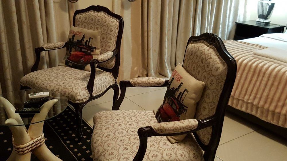 Sollunaa Guesthouse Sandton Dış mekan fotoğraf